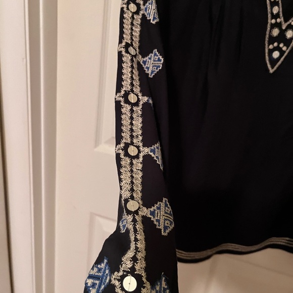 Navy embroidered boho top w/sequins Vneck long button slee - Picture 7 of 11